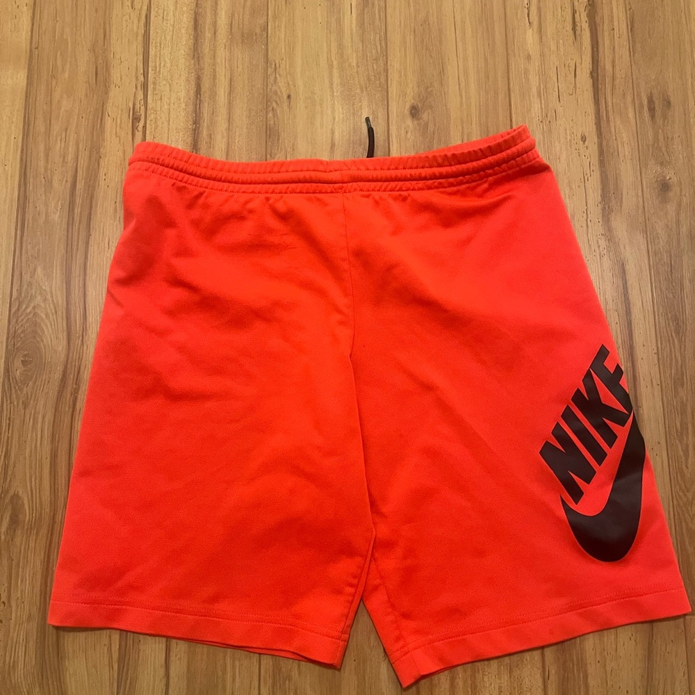Nike SB Shorts Youth Medium Red Drawstring Soft Dri-fit Skate Skateboard